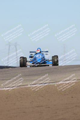 media/Oct-26-2025-CalClub SCCA (Sun) [[8ce1e69566]]/Group 3/Grapevine/